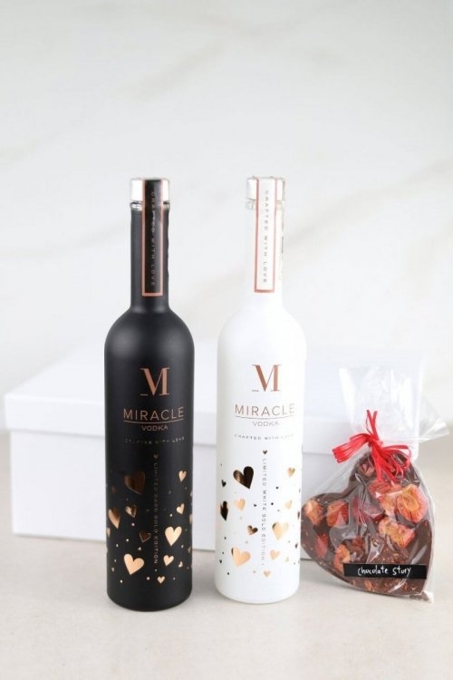 Zestaw prezentowy z wódką "Młoda para"